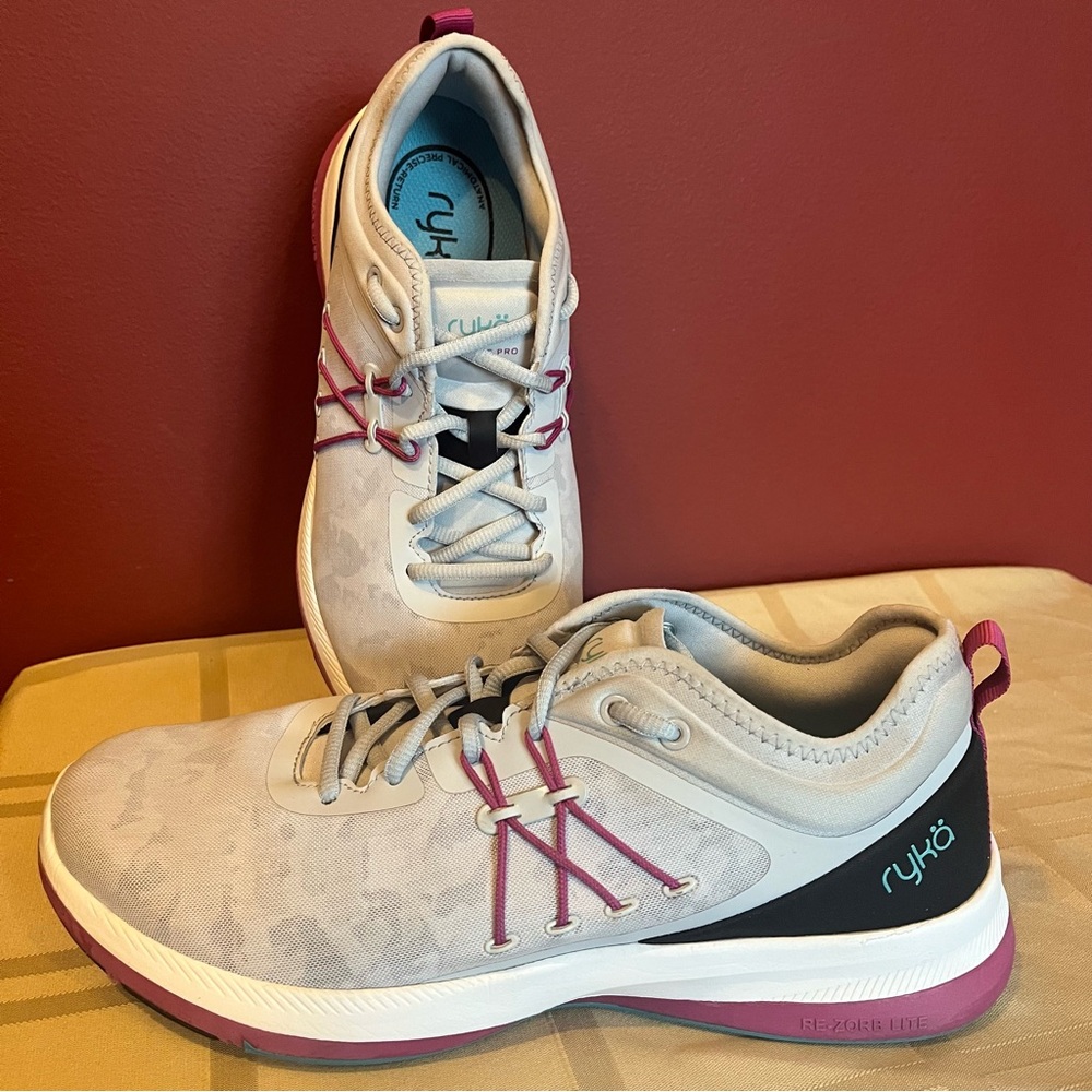 Ryka Dynamic Pro Women’s Athletic Tennis Shoes Size 10 Gray And Purple